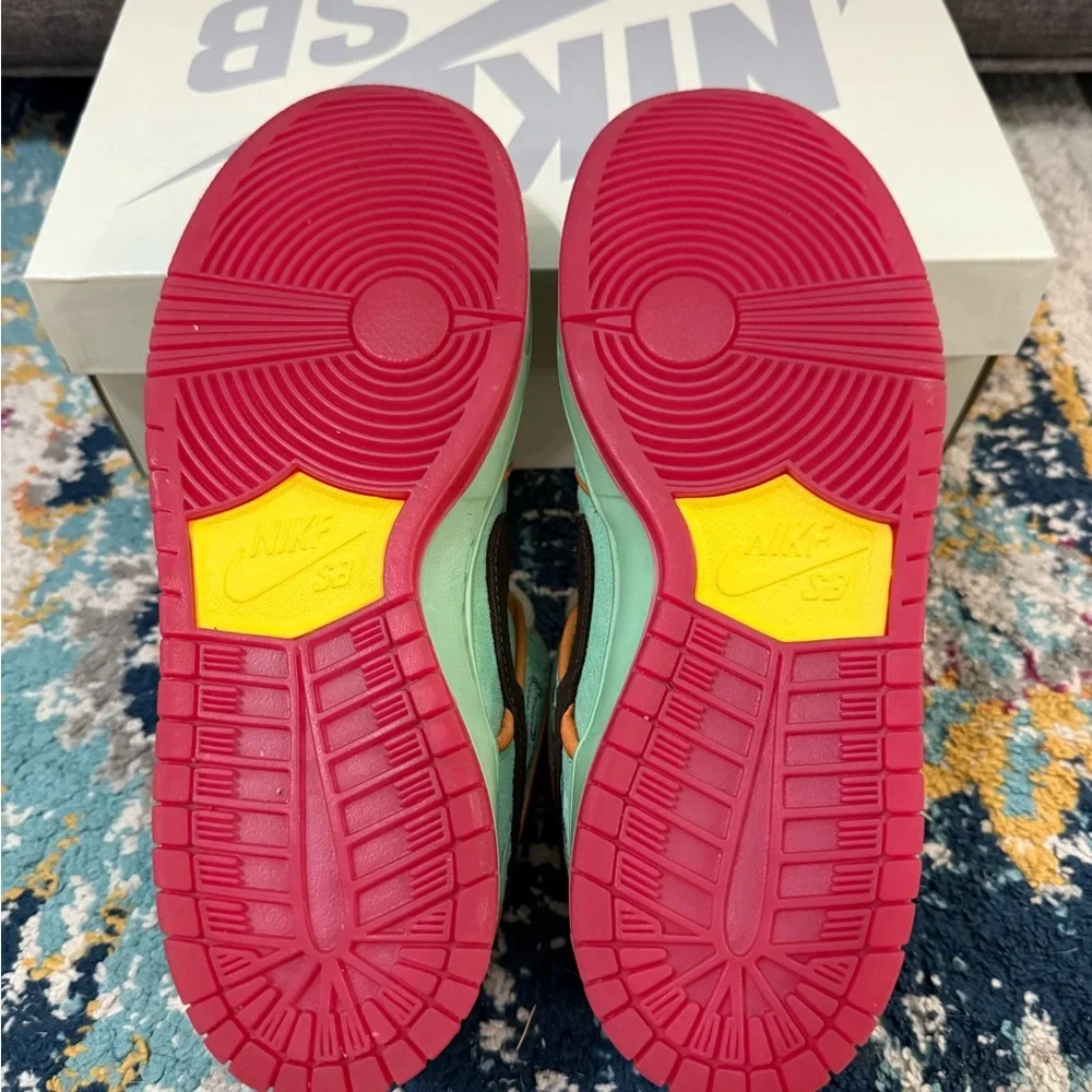 Size 7M/8.5W - Nike Dunk Low SB “Rodeo” - Picture 5 of 6